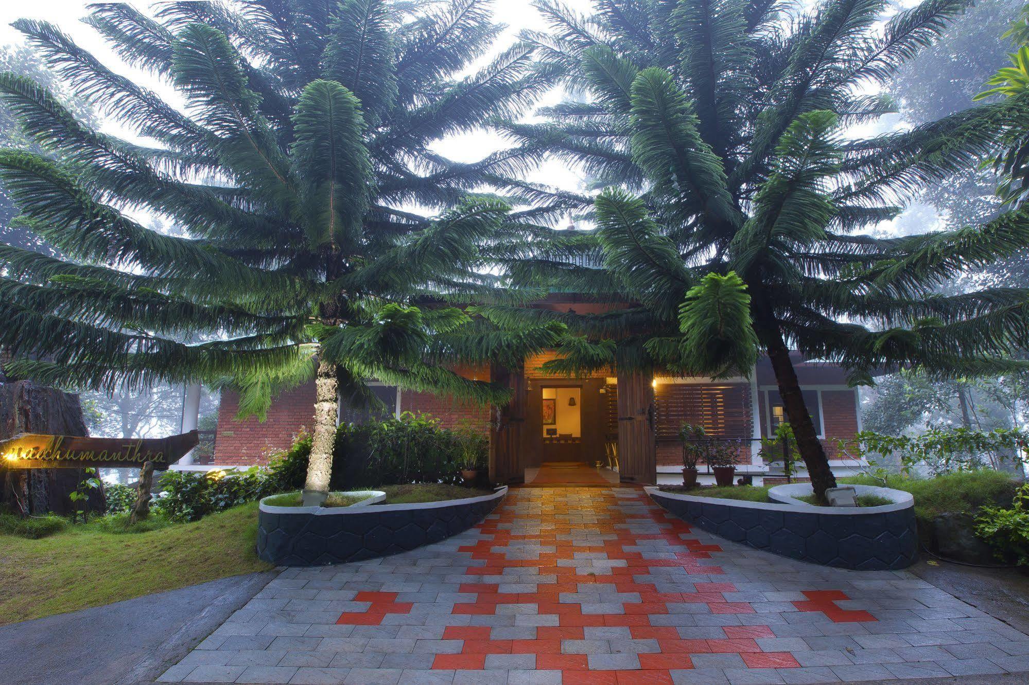מונאר Madhumanthra Resort - Homestay מראה חיצוני תמונה