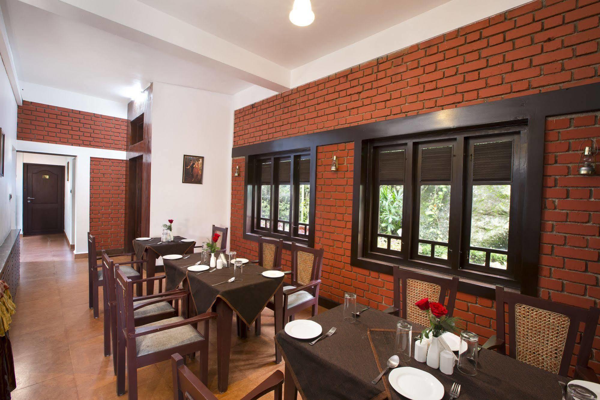 מונאר Madhumanthra Resort - Homestay מראה חיצוני תמונה