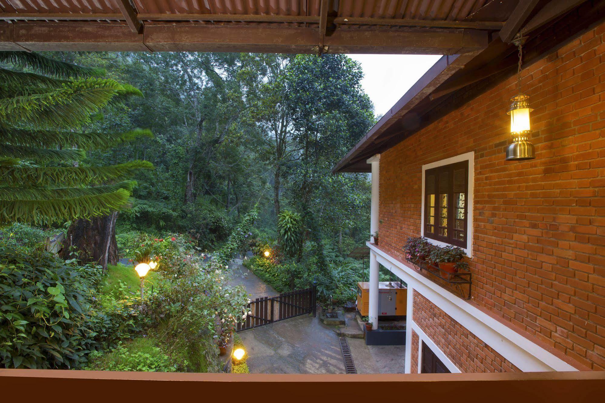 מונאר Madhumanthra Resort - Homestay מראה חיצוני תמונה