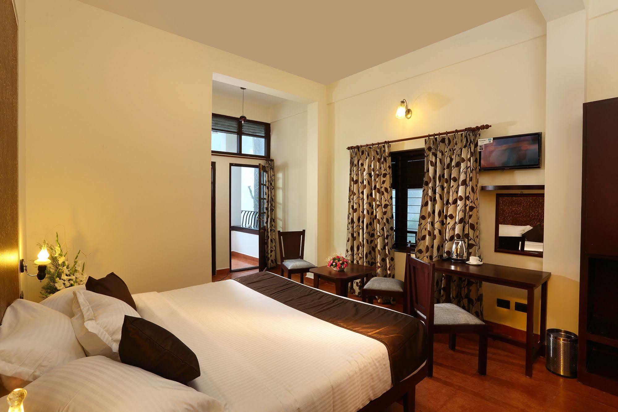 מונאר Madhumanthra Resort - Homestay מראה חיצוני תמונה